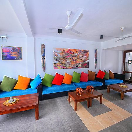 Rockside Beach Resort Bentota Exteriör bild