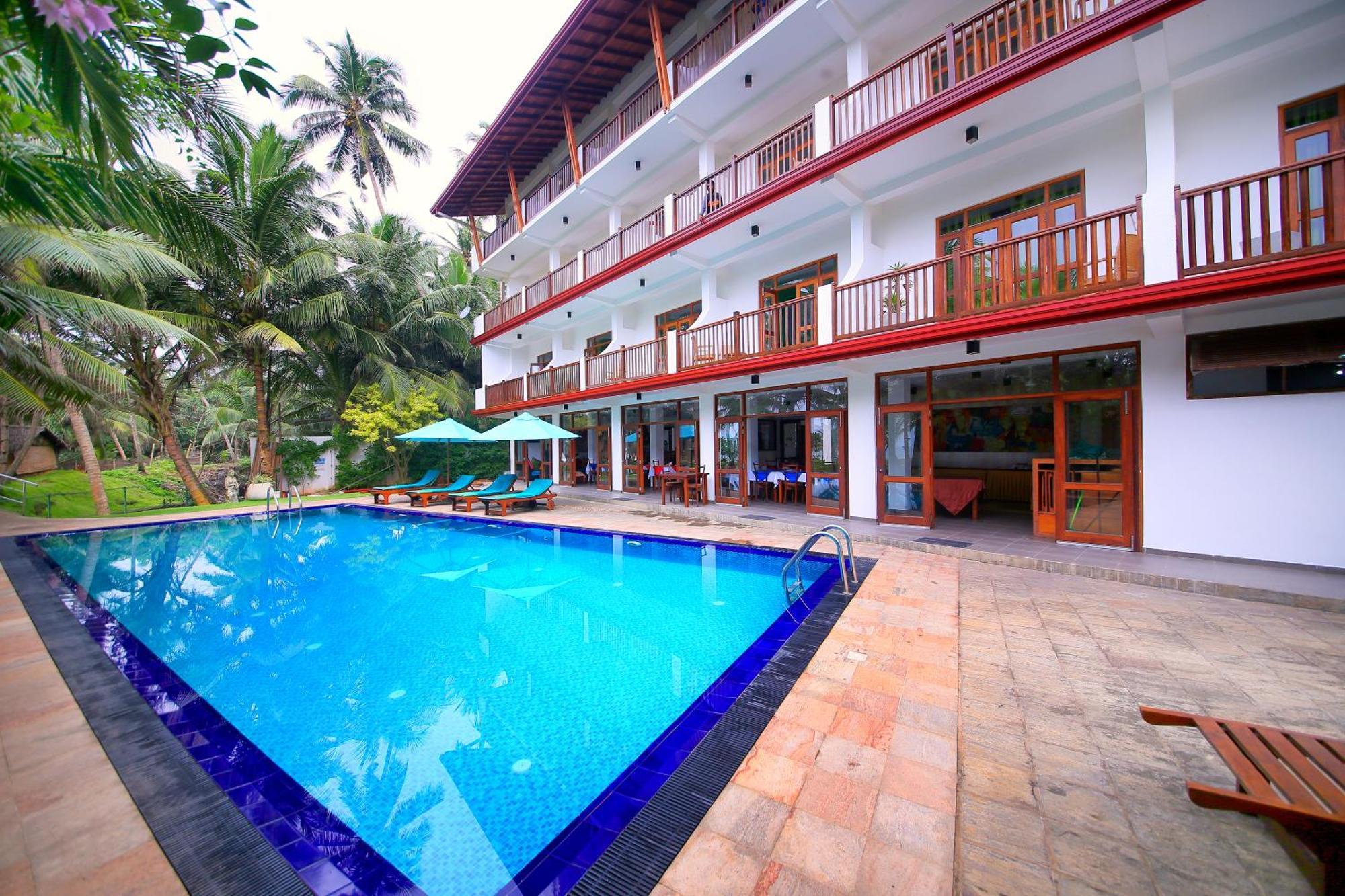Rockside Beach Resort Bentota Exteriör bild