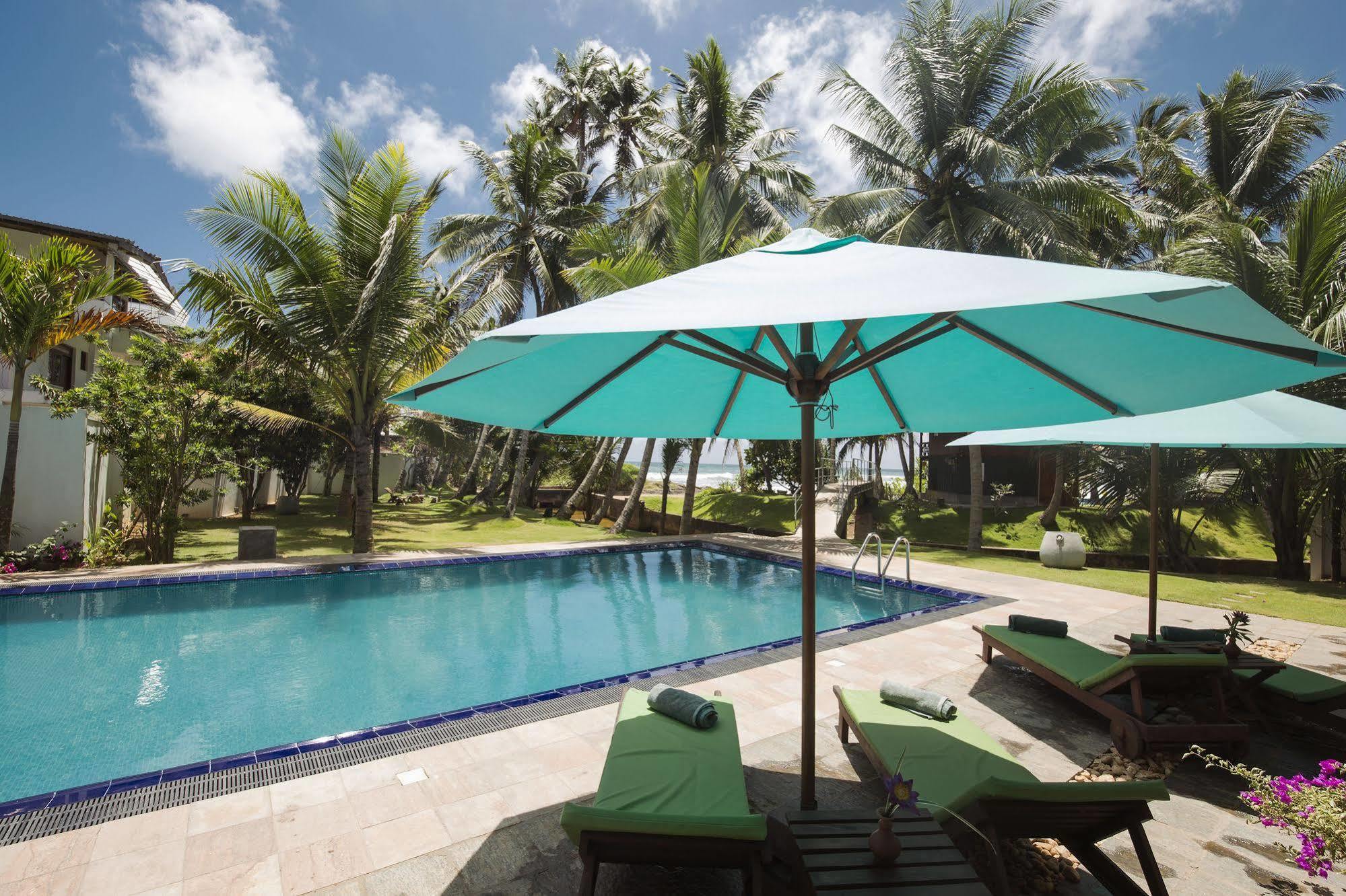 Rockside Beach Resort Bentota Exteriör bild